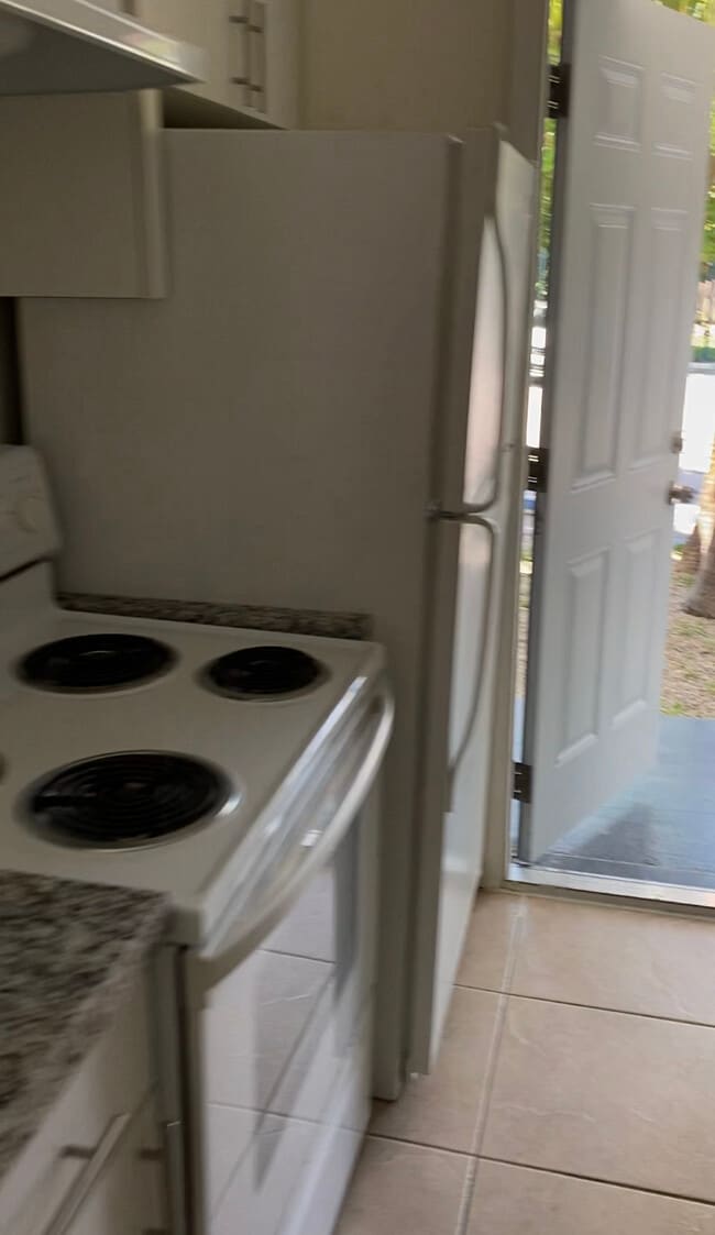 kitchen - 13201 Memorial Hwy
