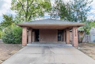 Building Photo - 6201 Berkett Cove