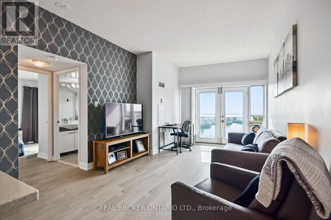 Photo du bâtiment - 600-600 Queens Quay W