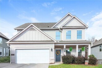 Building Photo - 409 Curlin Ct