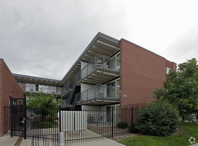Building Photo - Renaissance at Xenia Village