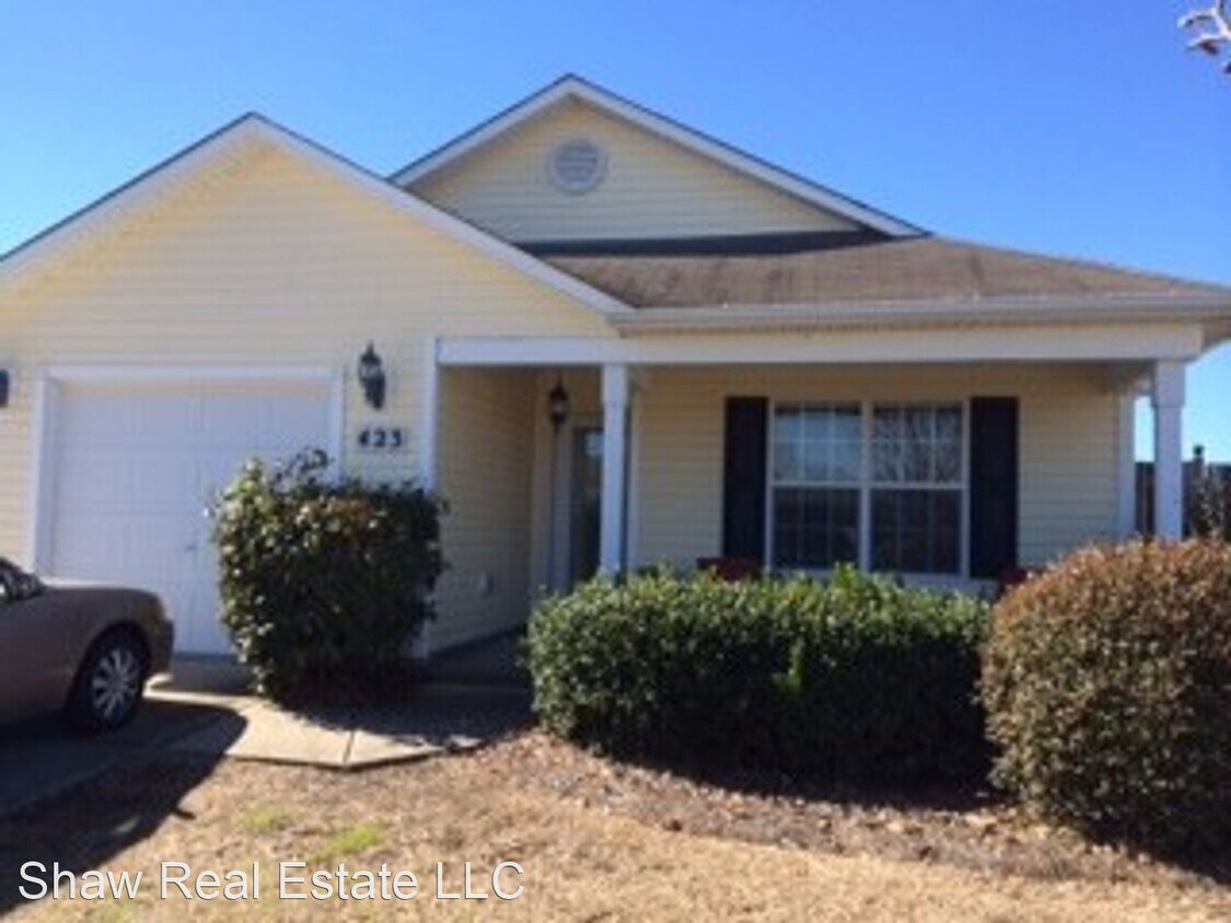 Primary Photo - 3 br, 2 bath House - 423 Foxfield Court