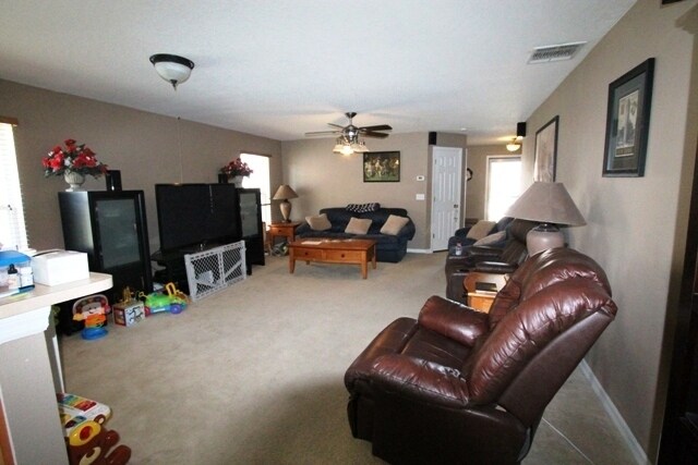 Building Photo - Sanford - 3 Bedroom, 2 Bathroom - $1795.00