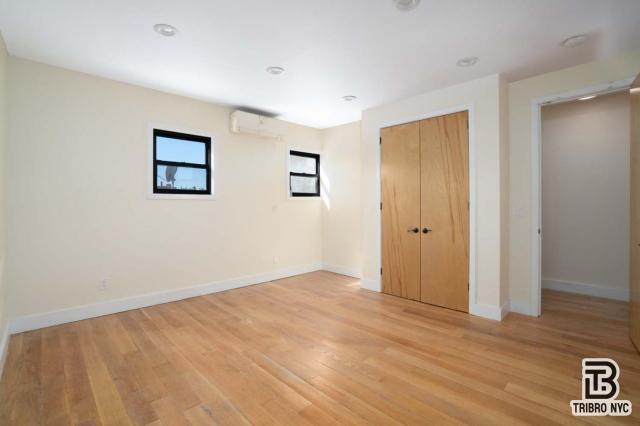 Foto del edificio - 4 bedroom in Brooklyn NY 11226