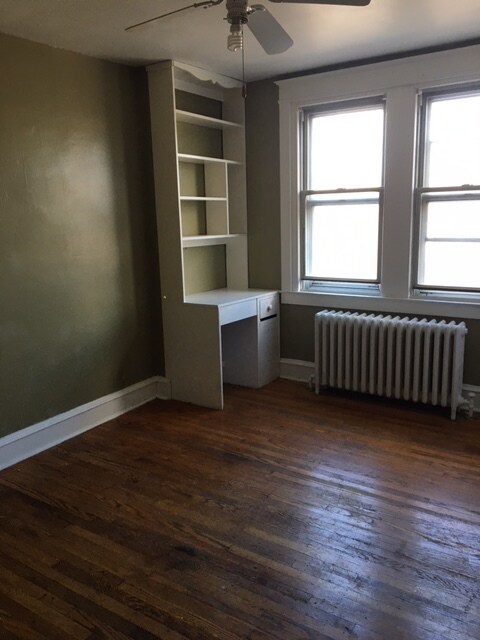bedroom - 4143 Barnett St