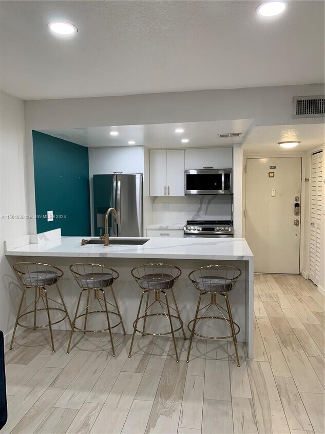 5731 NW 37th St Unit 309, Virginia Gardens, FL 33166 Condo for Rent