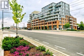 Building Photo - 11611-11611 Yonge St