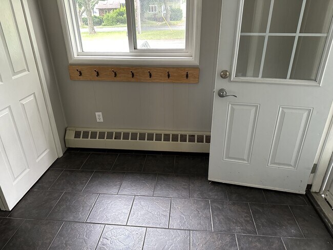 Photo du bâtiment - 3030 Connaught Ave