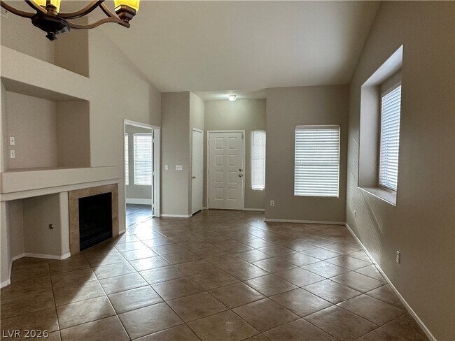 Foto del edificio - 5244 Ladyhawk Way