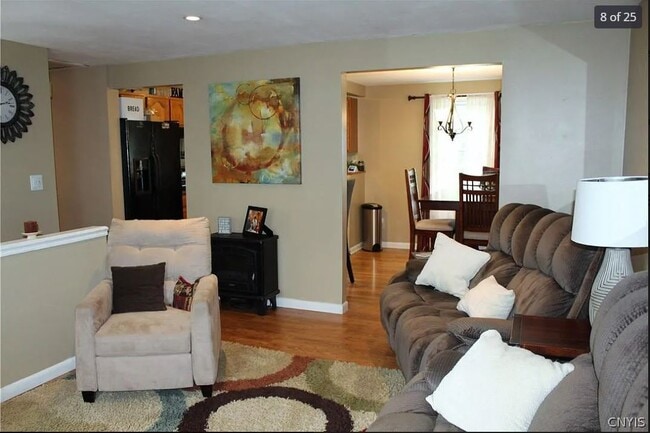 Building Photo - 8225 Lucchesi Dr