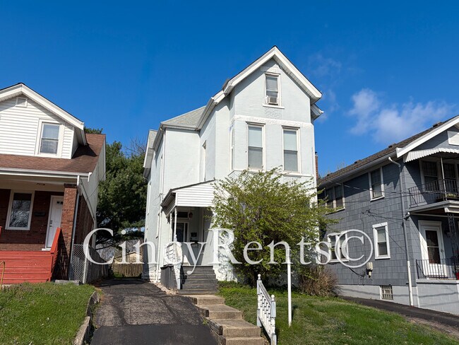 Building Photo - 4231 Bell St
