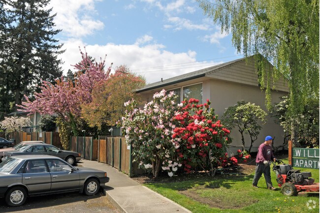 Building Photo - Willow Apartments