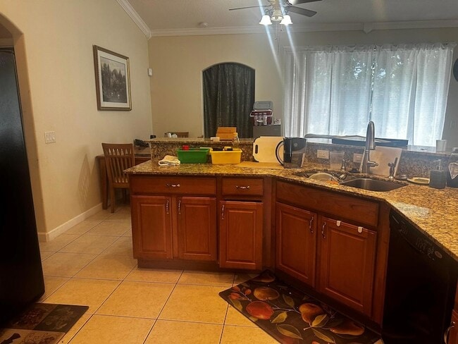 Foto del edificio - 464 SW Balfour Ave