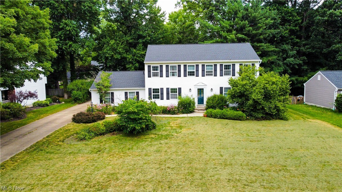 Primary Photo - 4689 Treetop Dr