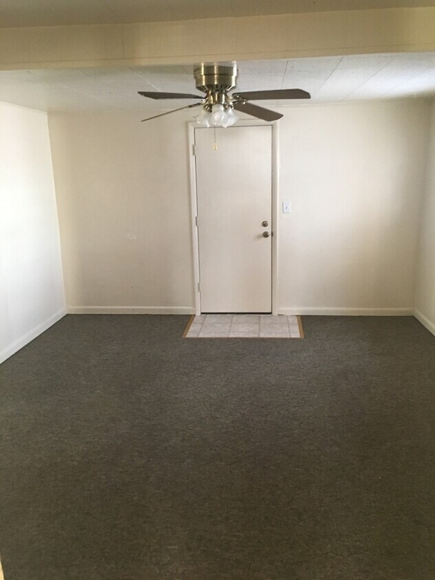 Building Photo - Gorgeous views, just South of Milliken, tr...