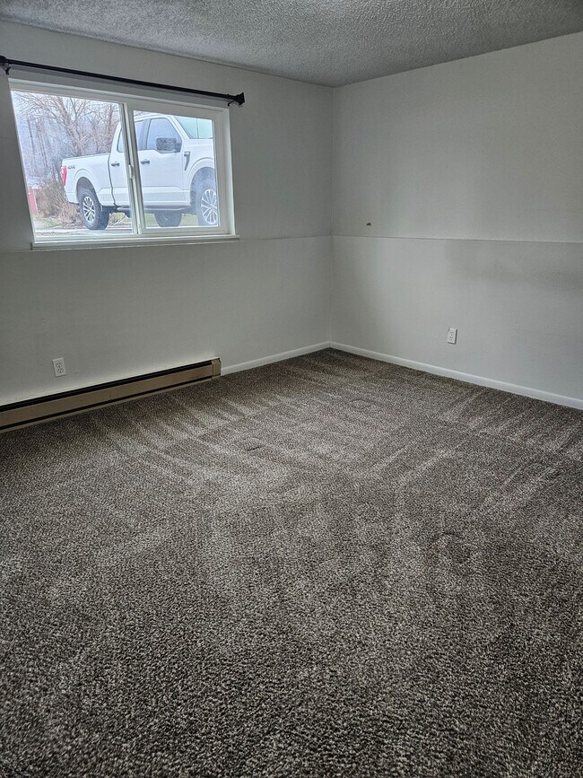 Foto del edificio - 15822 E Heroy Ave