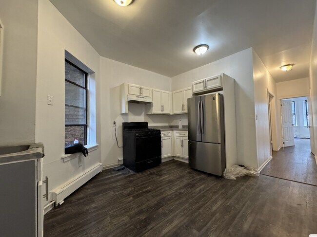 240 Bergen Ave 2R - 232 Bergen Ave