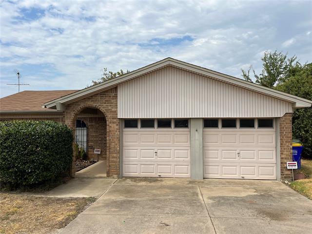 Primary Photo - 7609 Meadowbrook Dr