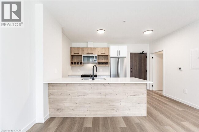 Photo du bâtiment - 24 Union St E