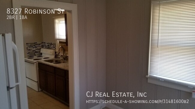 Building Photo - 8327 Robinson St