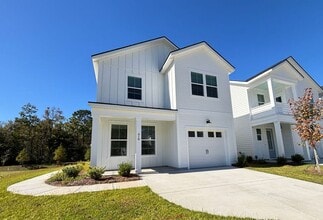 Building Photo - 418 Queenview Ln