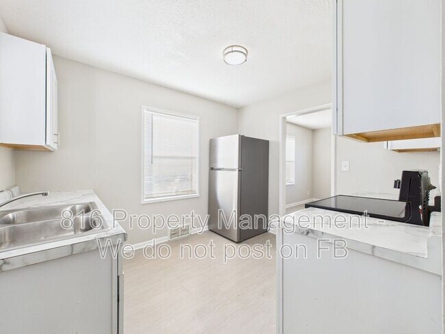 Foto del edificio - 801 Bannister Rd