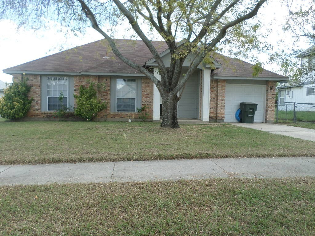 Primary Photo - 2710 Larkspur