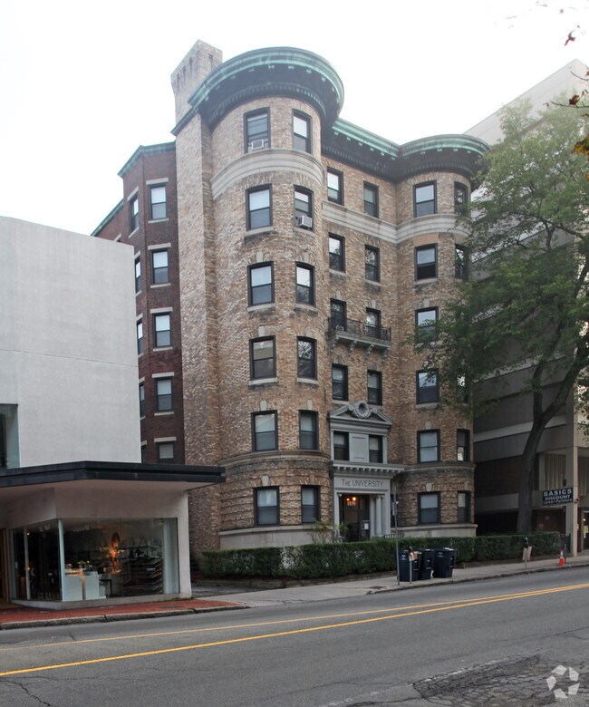 1039 Massachusetts Ave Apartments Cambridge, MA