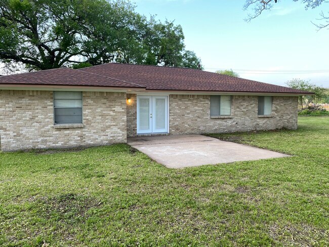 Building Photo - 4640 County Road 155
