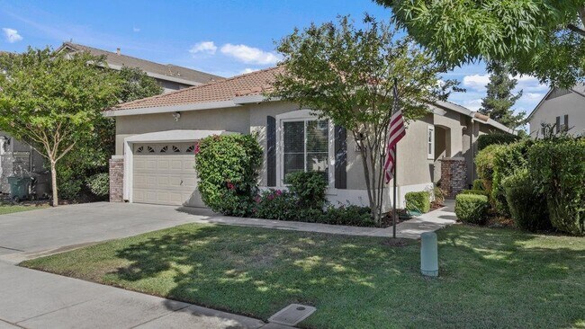 Foto del edificio - 2477 Veneto Ln