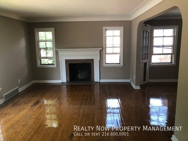 Foto del edificio - 13838 Cedar Rd