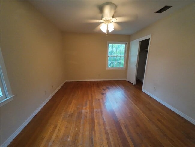 Building Photo - 5209 Maudelayne Dr N