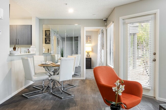 Building Photo - Boulevard at 4201 Apartments