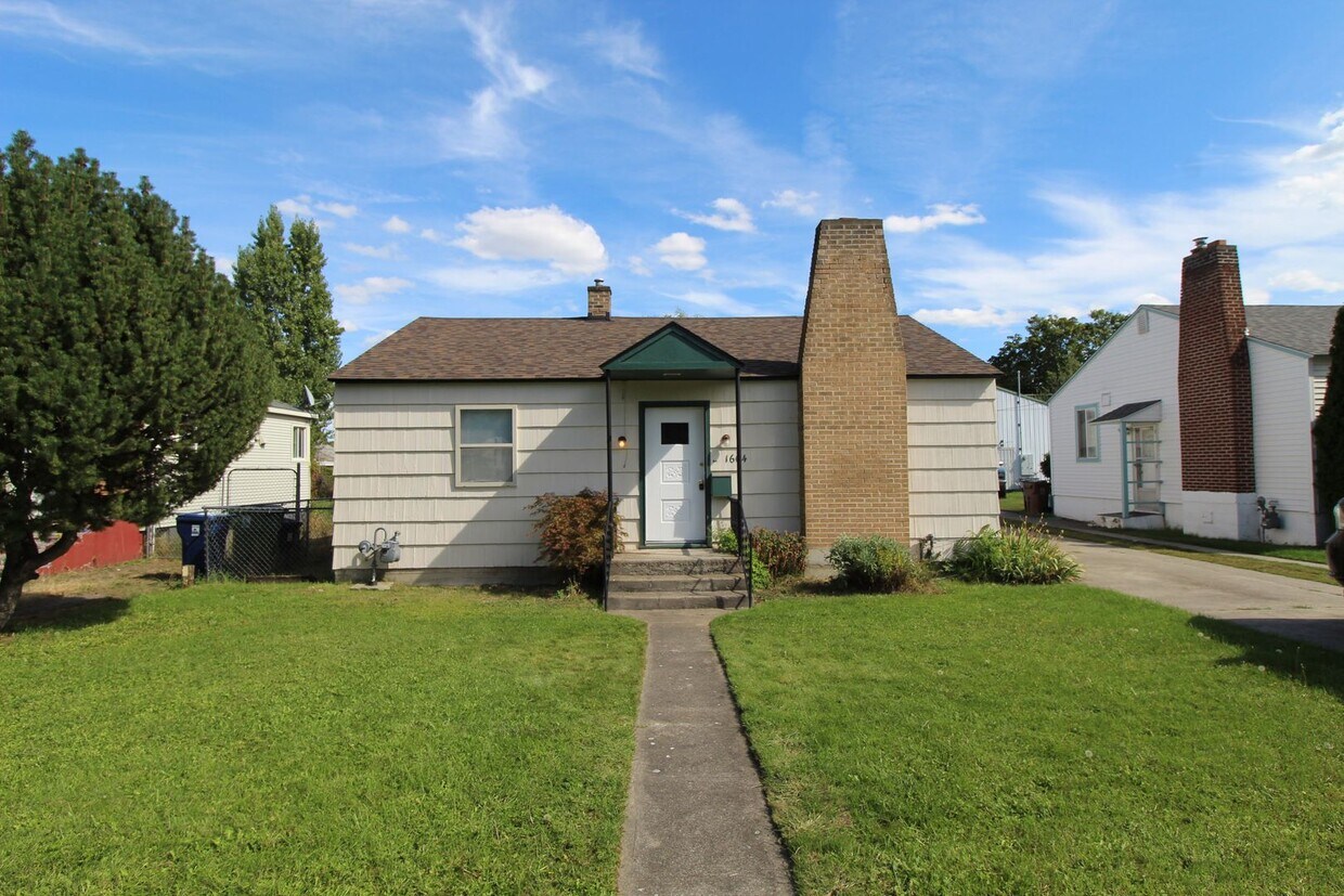 Foto principal - 1604 N. Smith St. Spokane, WA 99207- NuKey...