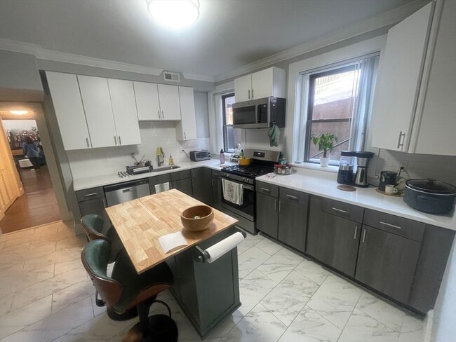 Building Photo - 50 Longwood Ave