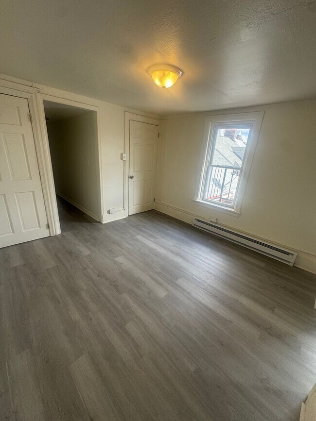 Foto del edificio - 222 N 12th St