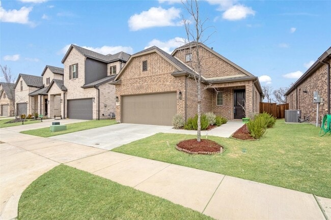 Photo - 713 Caroline Dr House