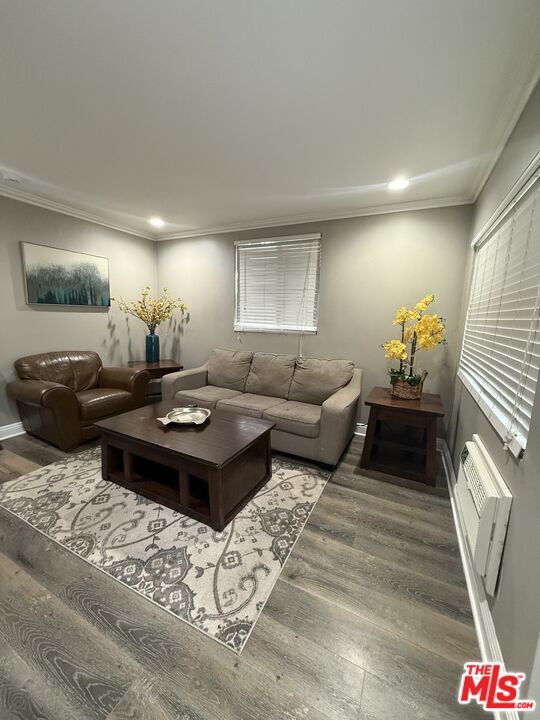 Building Photo - 2123 S Orange Dr