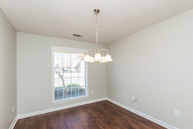 Building Photo - 4184 Destin Dr