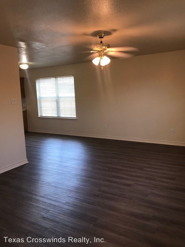 Building Photo - 3607-3607 Oldenburg Ct