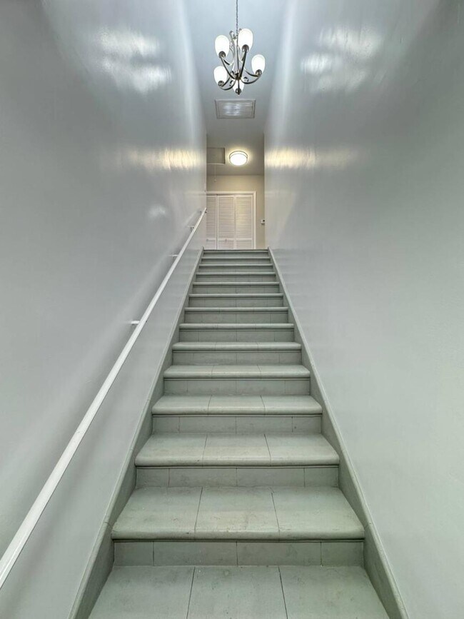 Foto del edificio - 2.0 bedroom in Beverly Hills California 90212