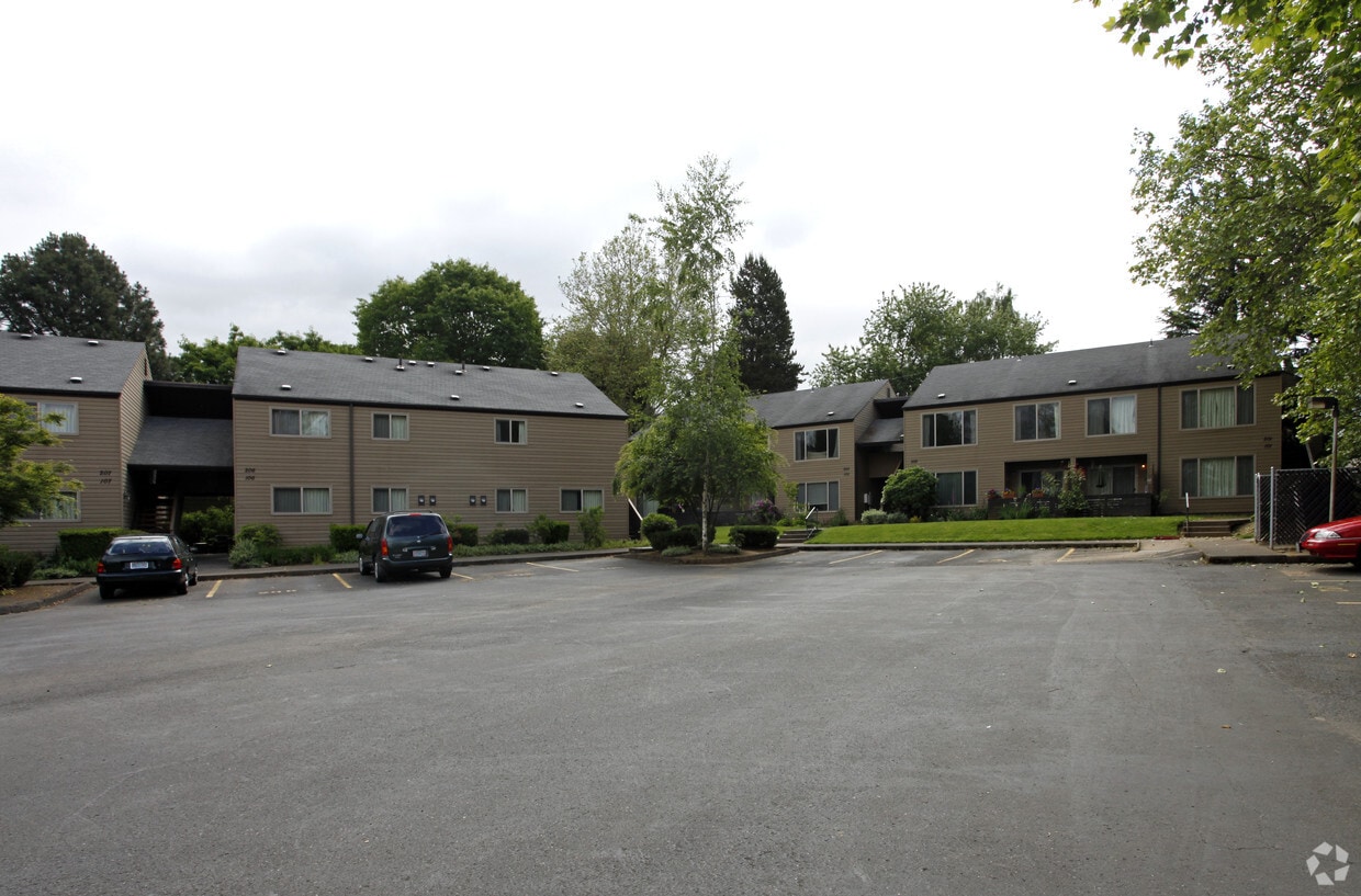 Building Photo - Aldercrest Apartments