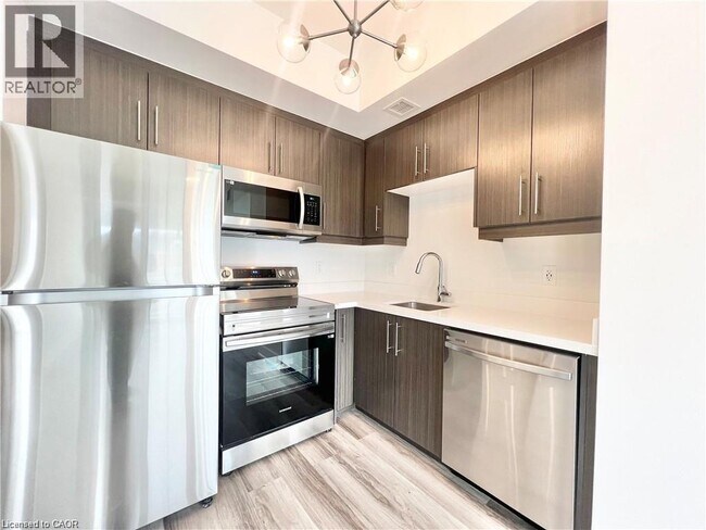 Building Photo - 575 Conklin Rd