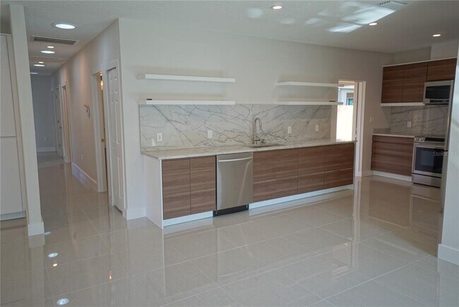 Foto del edificio - 3305 W Cass St