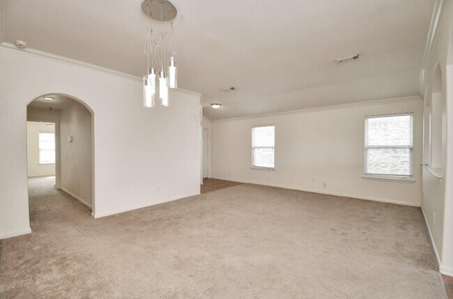 Foto del edificio - 12818 Schiller Park Ln