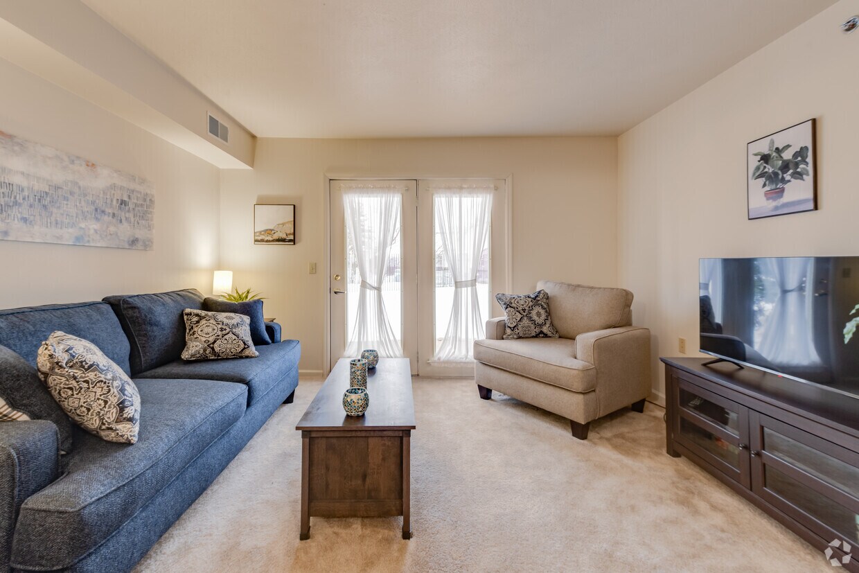 Gull Prairie/Gull Run Apartments and Townh... 4495 Gull Run Dr