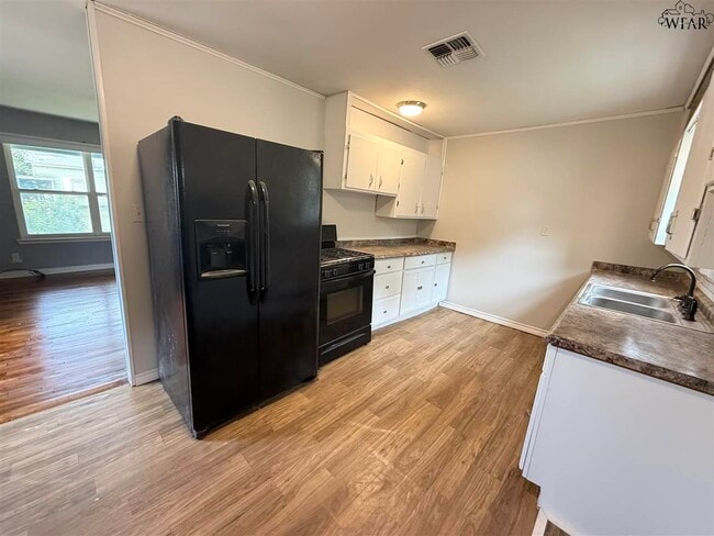 Building Photo - 3151 Lela Ln