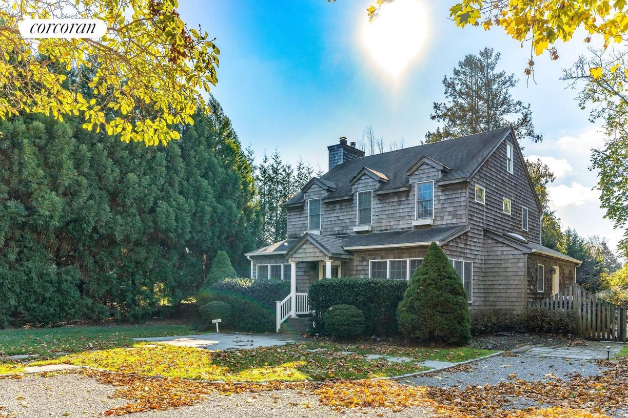 Primary Photo - 45 Quogue St