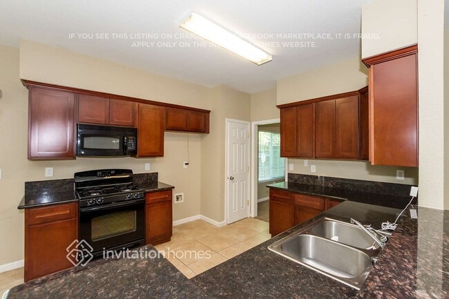 Building Photo - 9243 Palmerson Dr