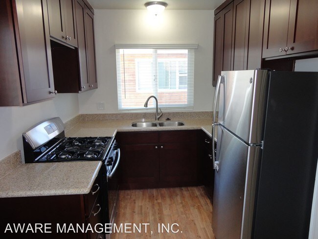 Foto del edificio - 4421 Estrella Ave